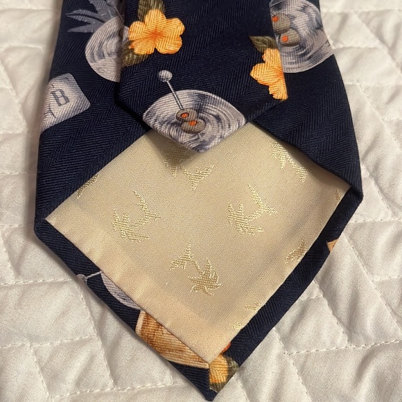 Tommy Bahama men’s tie. Old Havana style. - Picture 5 of 6